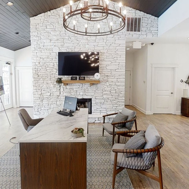 The Preserve at Dunwoody - Clubhouse Front Leasing Desk